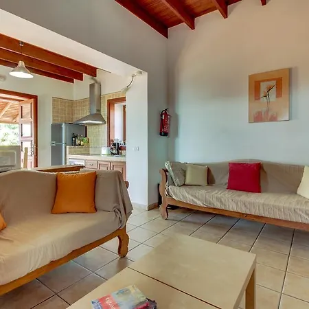 Bayón Villa